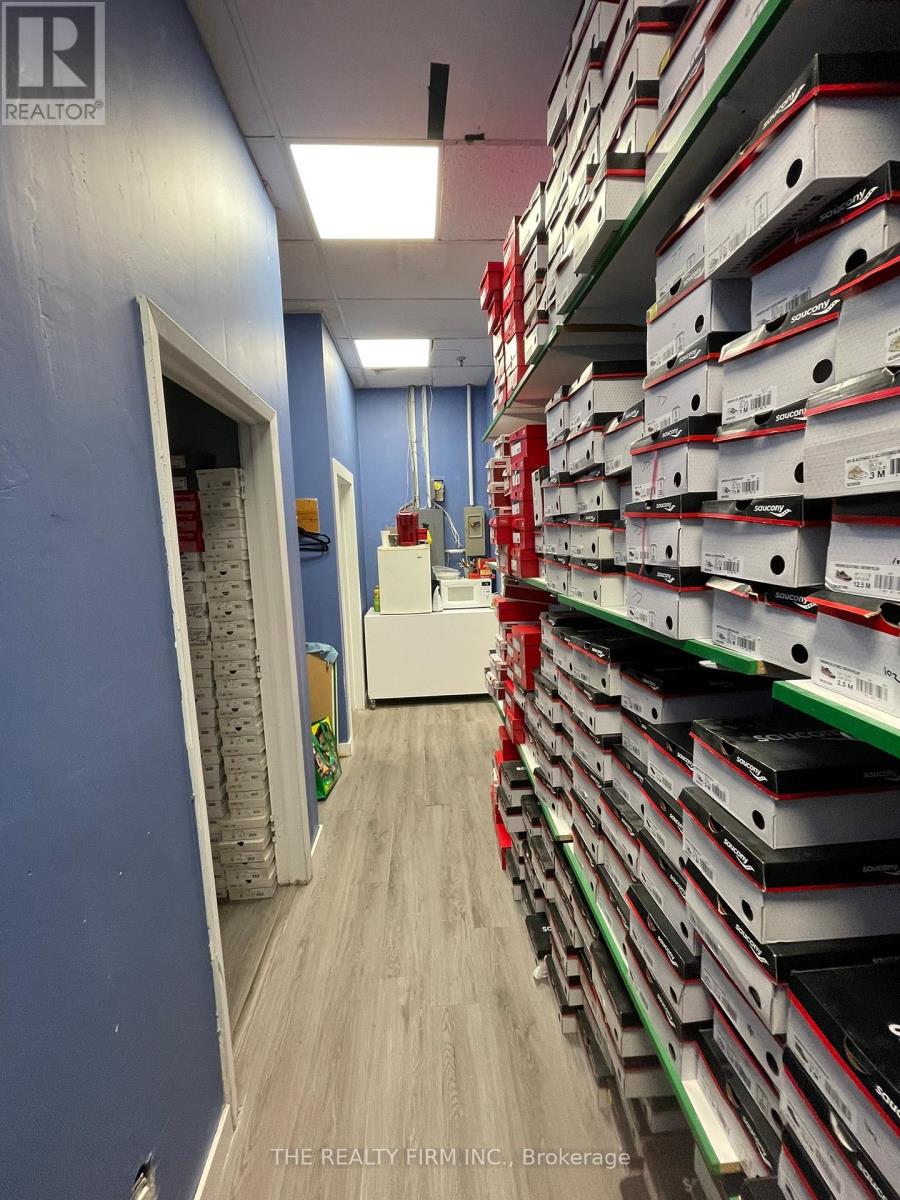 19 - 1225 Wonderland Road N, London North, Ontario  N6G 2V9 - Photo 21 - X12482602