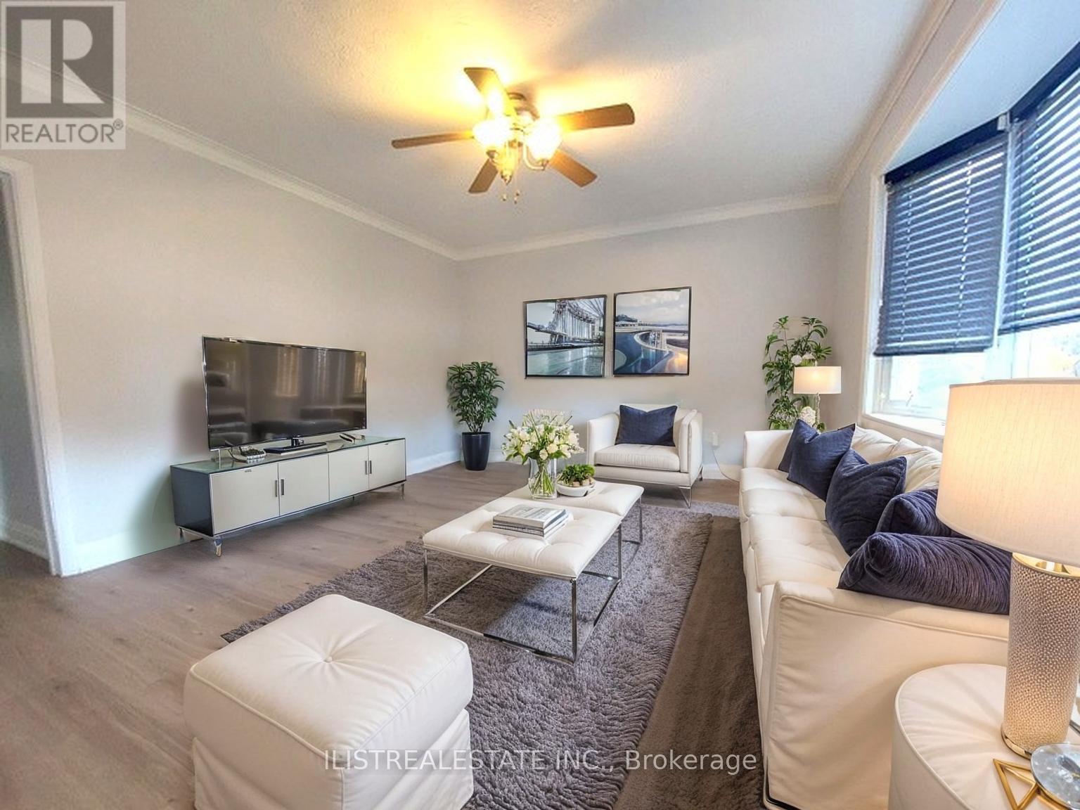 21 Orlando Boulevard, Toronto, Ontario  M1R 3N5 - Photo 2 - E12482151