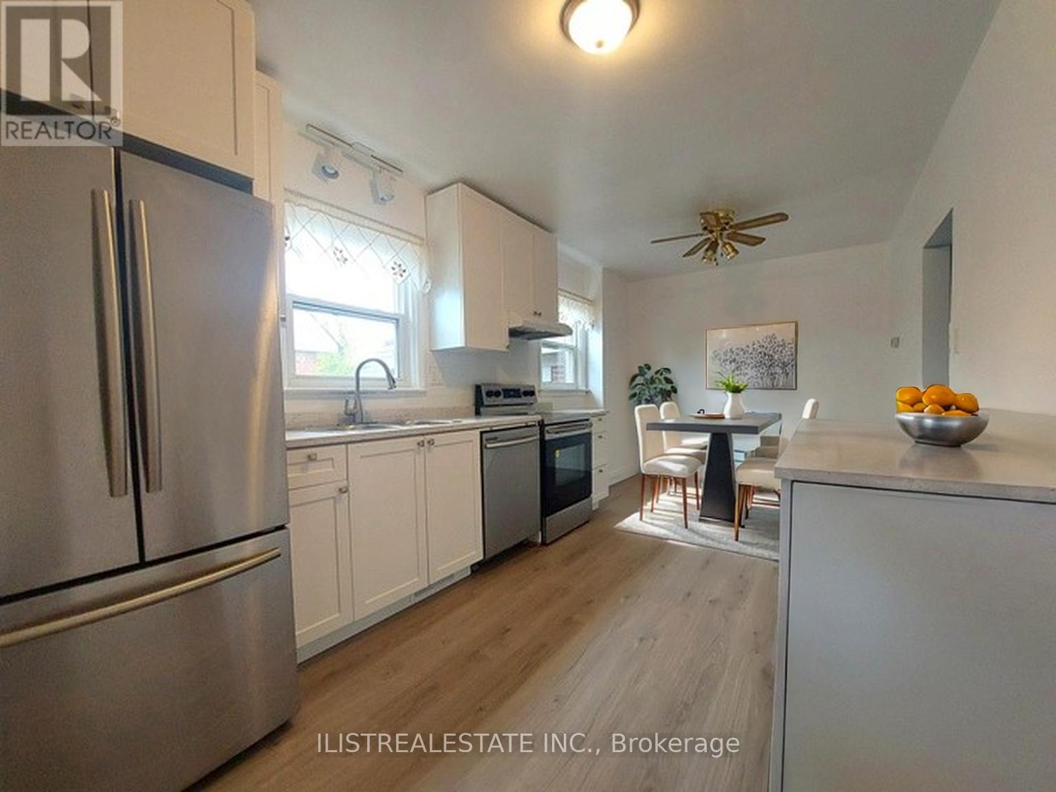 21 Orlando Boulevard, Toronto, Ontario  M1R 3N5 - Photo 3 - E12482151
