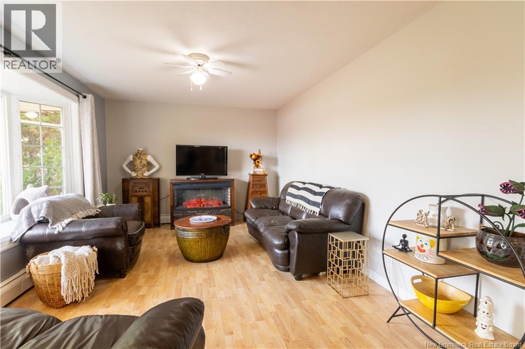 427 Holden Street, Oromocto, New Brunswick  E2V 1G2 - Photo 3 - NB129144