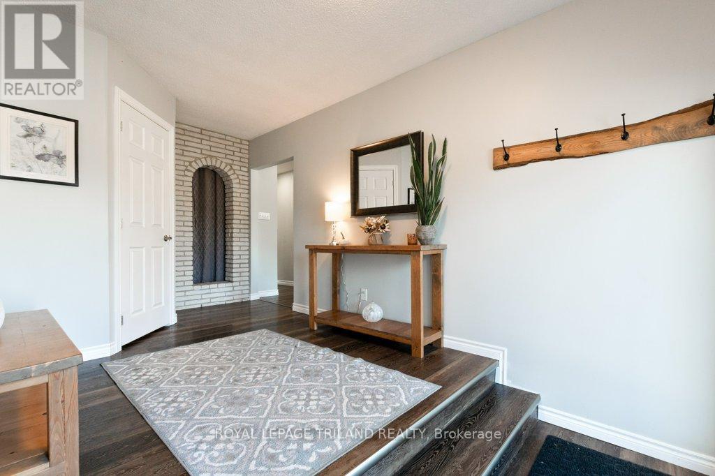 59 Confederation Drive, St. Thomas, Ontario  N5P 3P3 - Photo 5 - X12482956