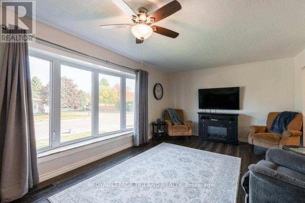 59 Confederation Drive, St. Thomas, Ontario  N5P 3P3 - Photo 8 - X12482956