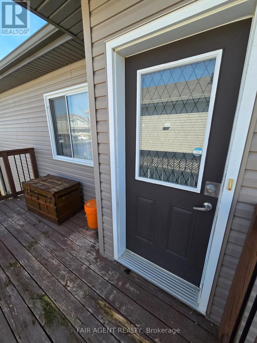 261 Trillium Circle, Alfred And Plantagenet, Ontario  K0A 3K0 - Photo 18 - X12482963