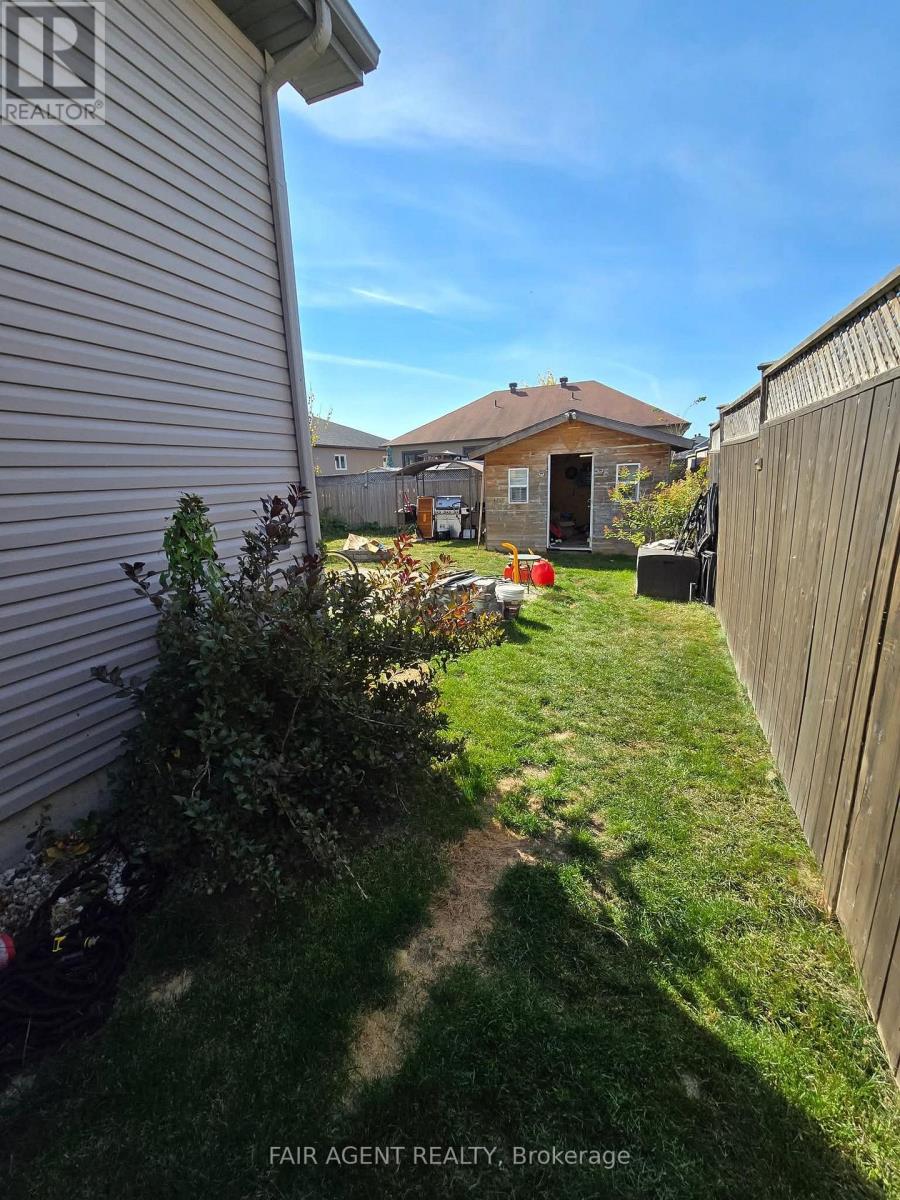 261 Trillium Circle, Alfred And Plantagenet, Ontario  K0A 3K0 - Photo 21 - X12482963