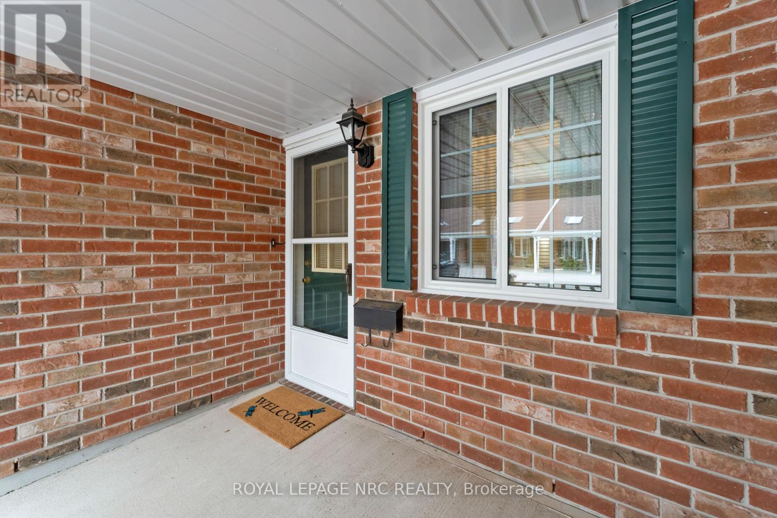 4 - 4136 Black Walnut Court, Lincoln, Ontario  L0R 2C0 - Photo 3 - X12482961