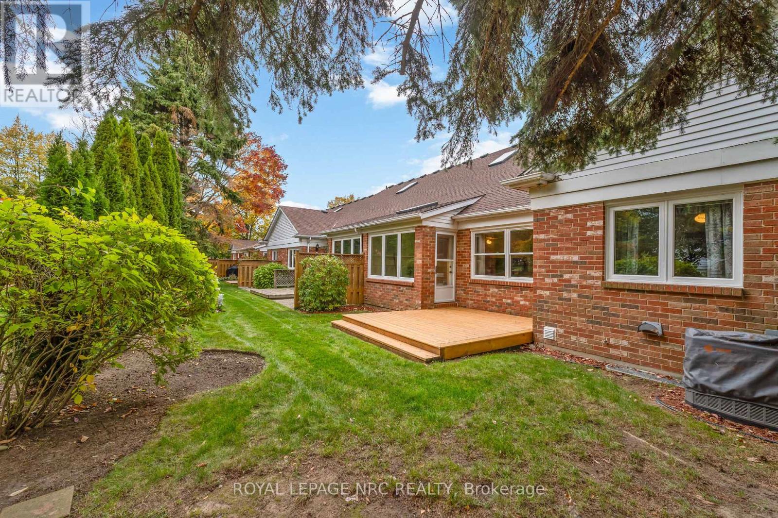 4 - 4136 Black Walnut Court, Lincoln (Lincoln-Jordan/vineland), Ontario  L0R 2C0 - Photo 34 - X12482961