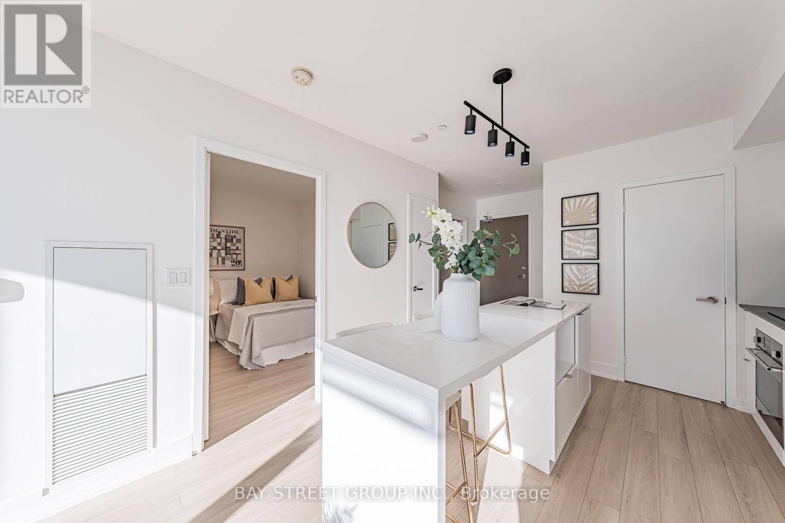 3809 - 100 Harbour Street, Toronto, Ontario  M5J 0B5 - Photo 12 - C12482957