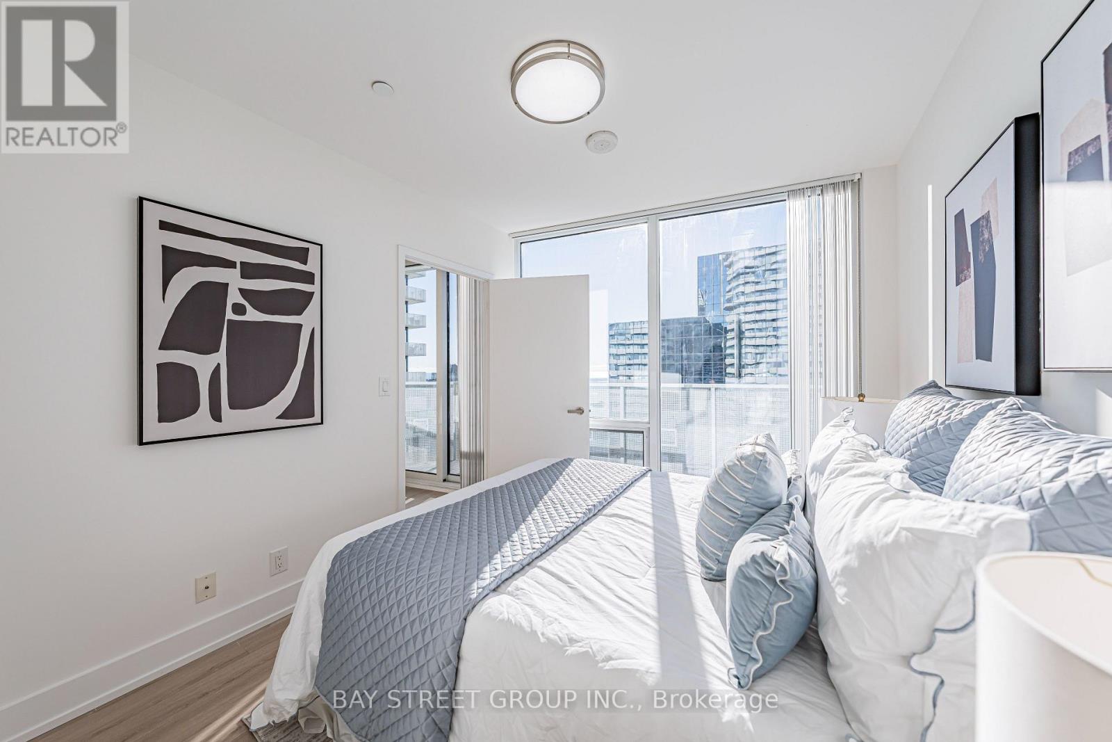 3809 - 100 Harbour Street, Toronto, Ontario  M5J 0B5 - Photo 27 - C12482957
