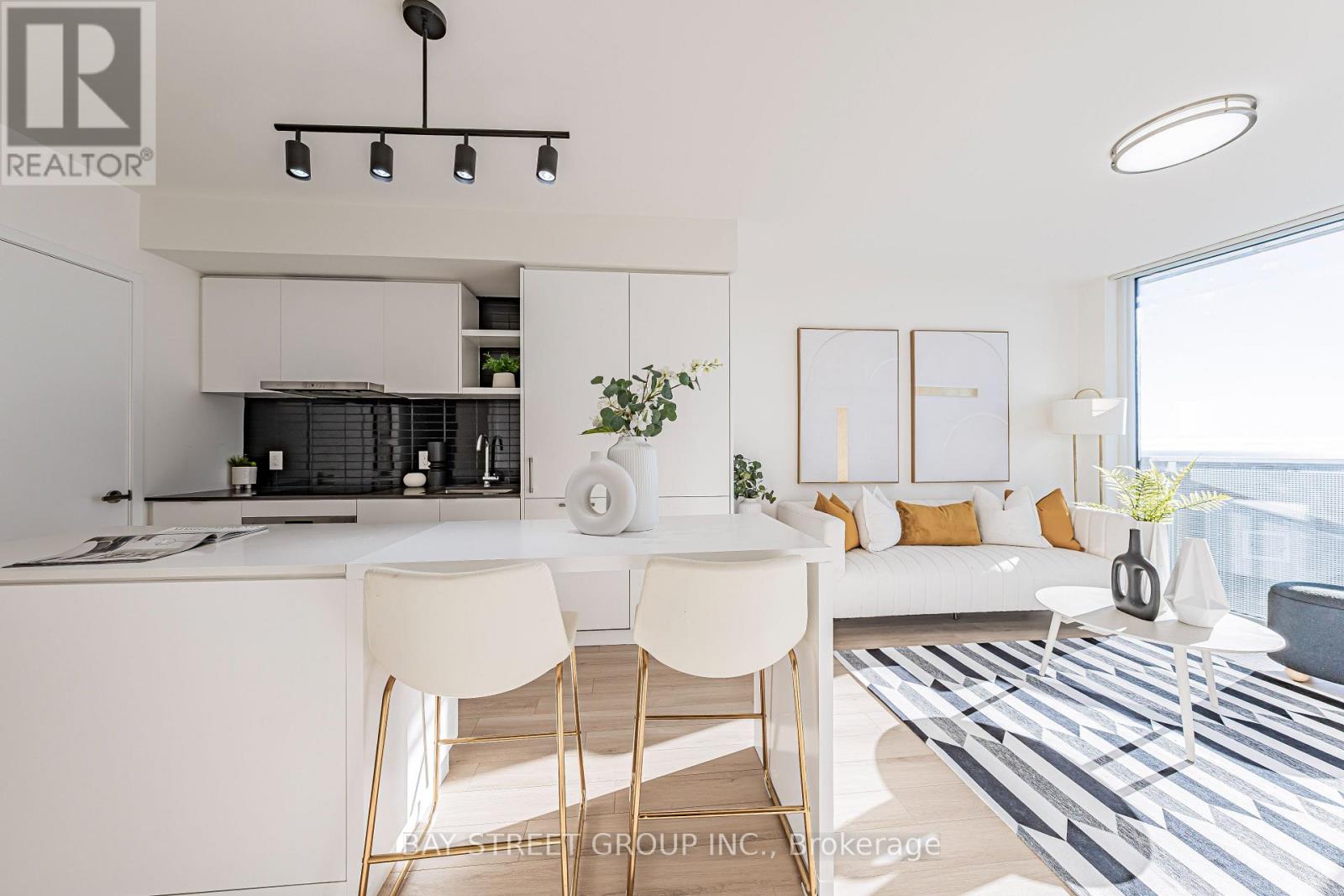 3809 - 100 Harbour Street, Toronto, Ontario  M5J 0B5 - Photo 9 - C12482957
