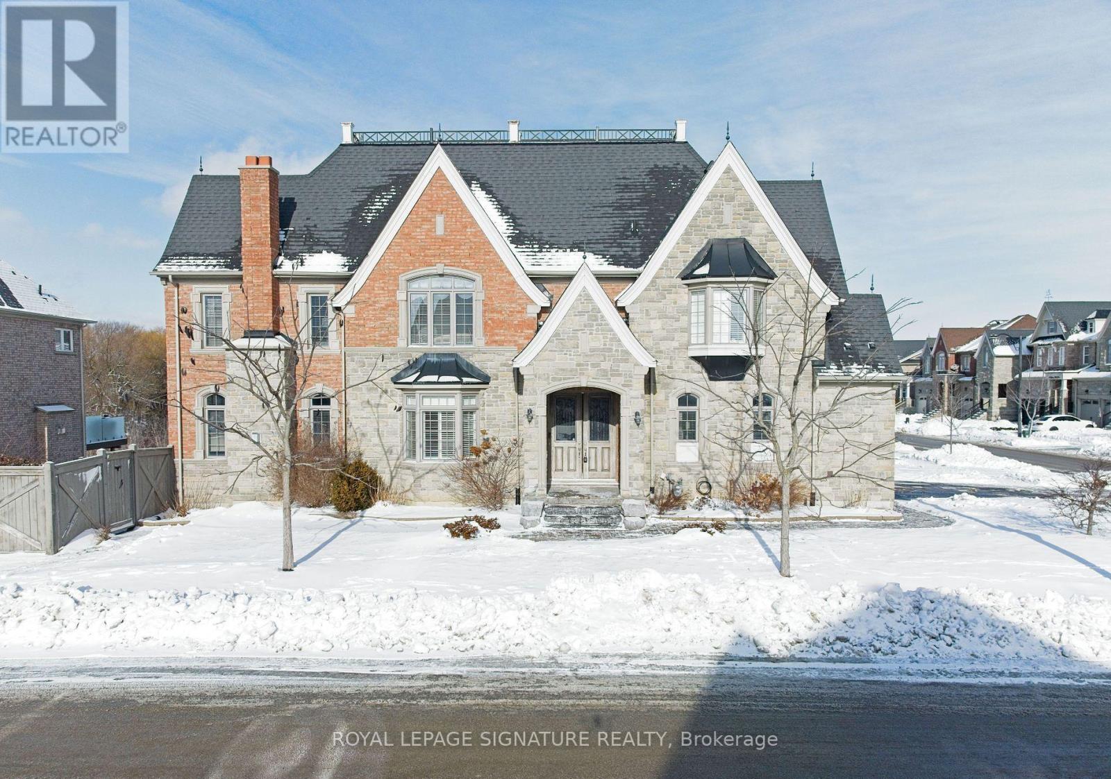 54 SPRING HILL DRIVE, King, Ontario