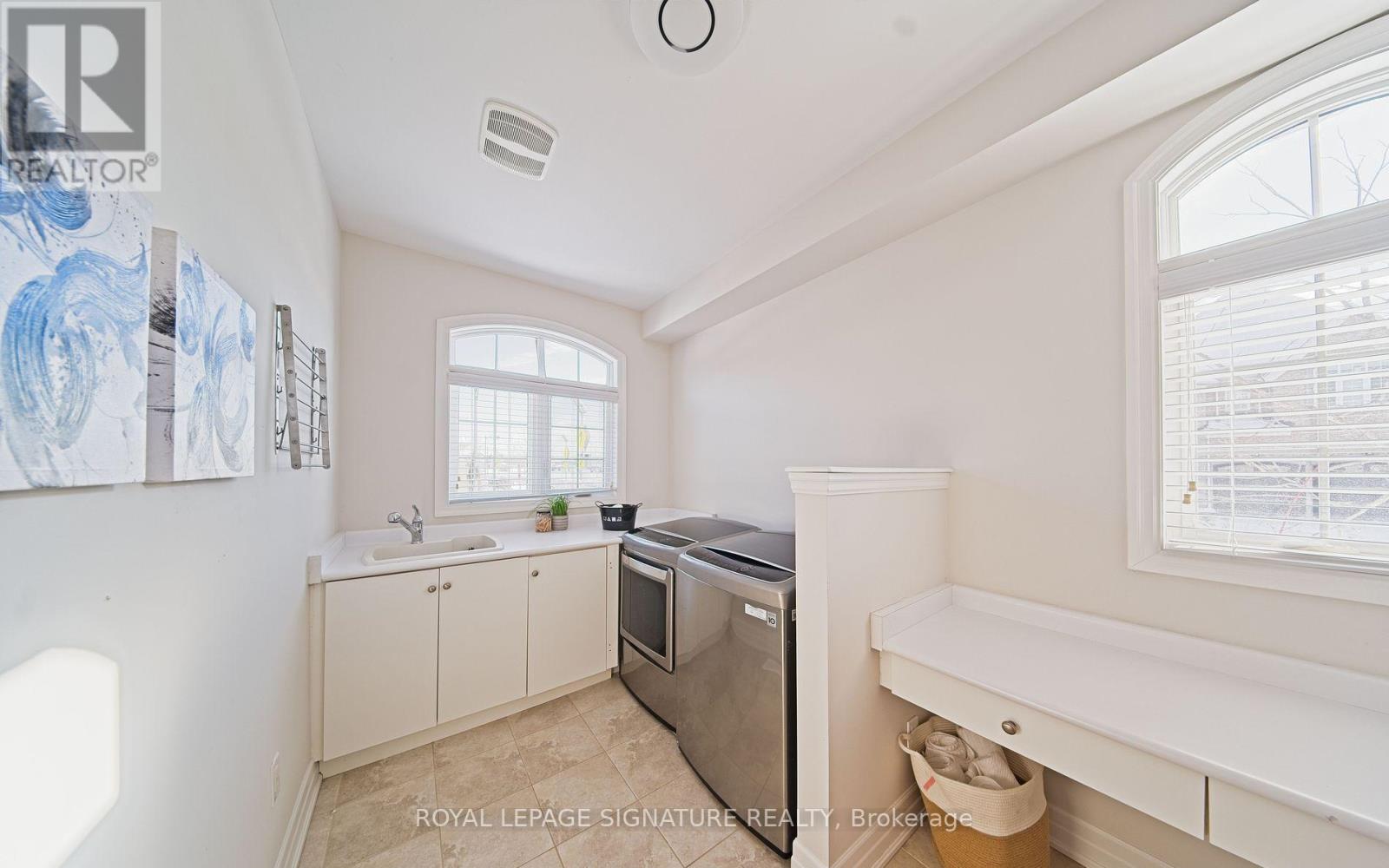 54 Spring Hill Drive, King, Ontario  L7B 0B4 - Photo 13 - N12482966