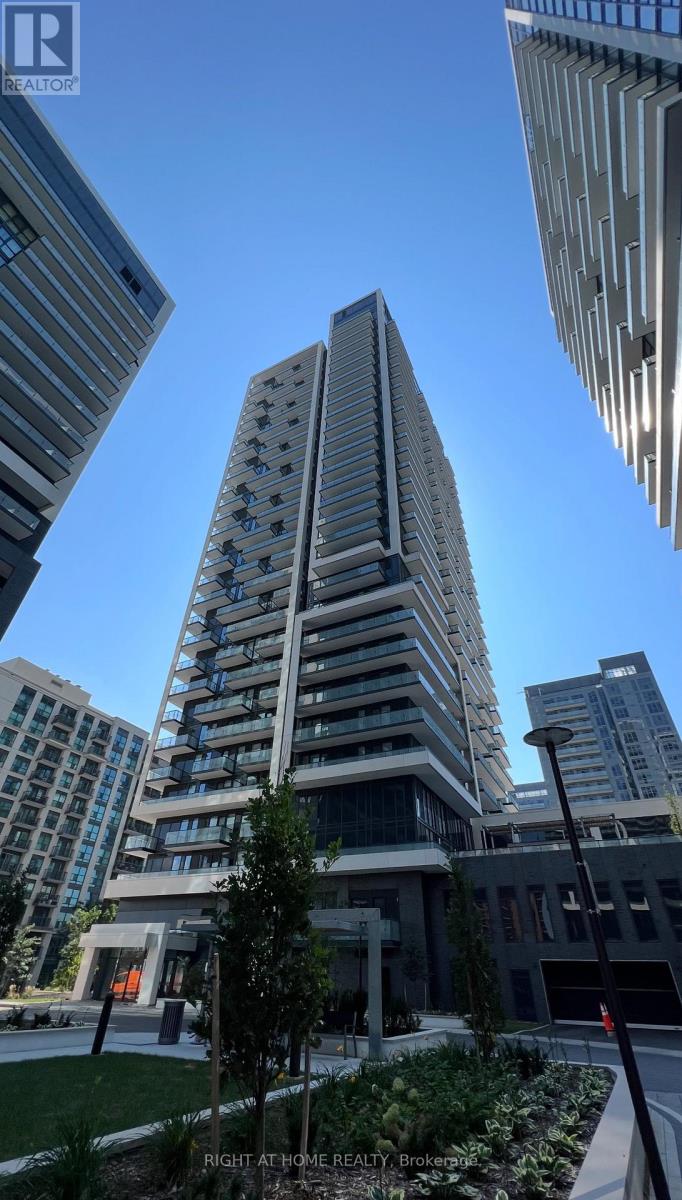 2002 - 105 ONEIDA CRESCENT, Richmond Hill, Ontario