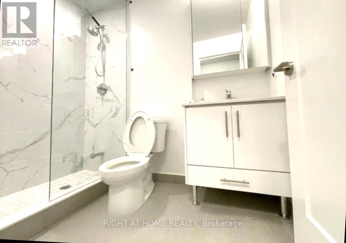 2002 - 105 Oneida Crescent, Richmond Hill, Ontario  L4B 0H6 - Photo 8 - N12482976