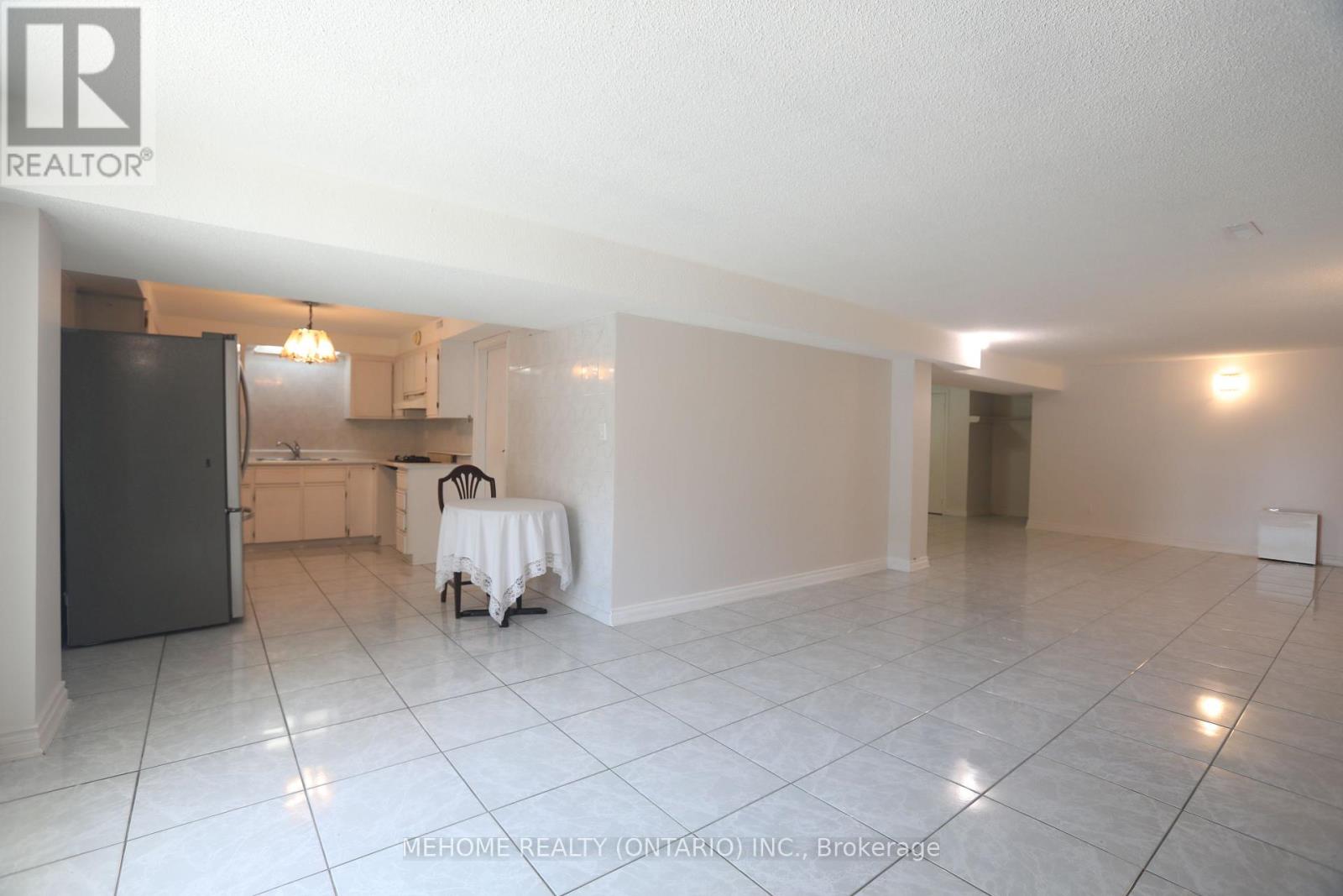 70 Governor Crescent, Vaughan, Ontario  L4L 5G7 - Photo 23 - N12482977
