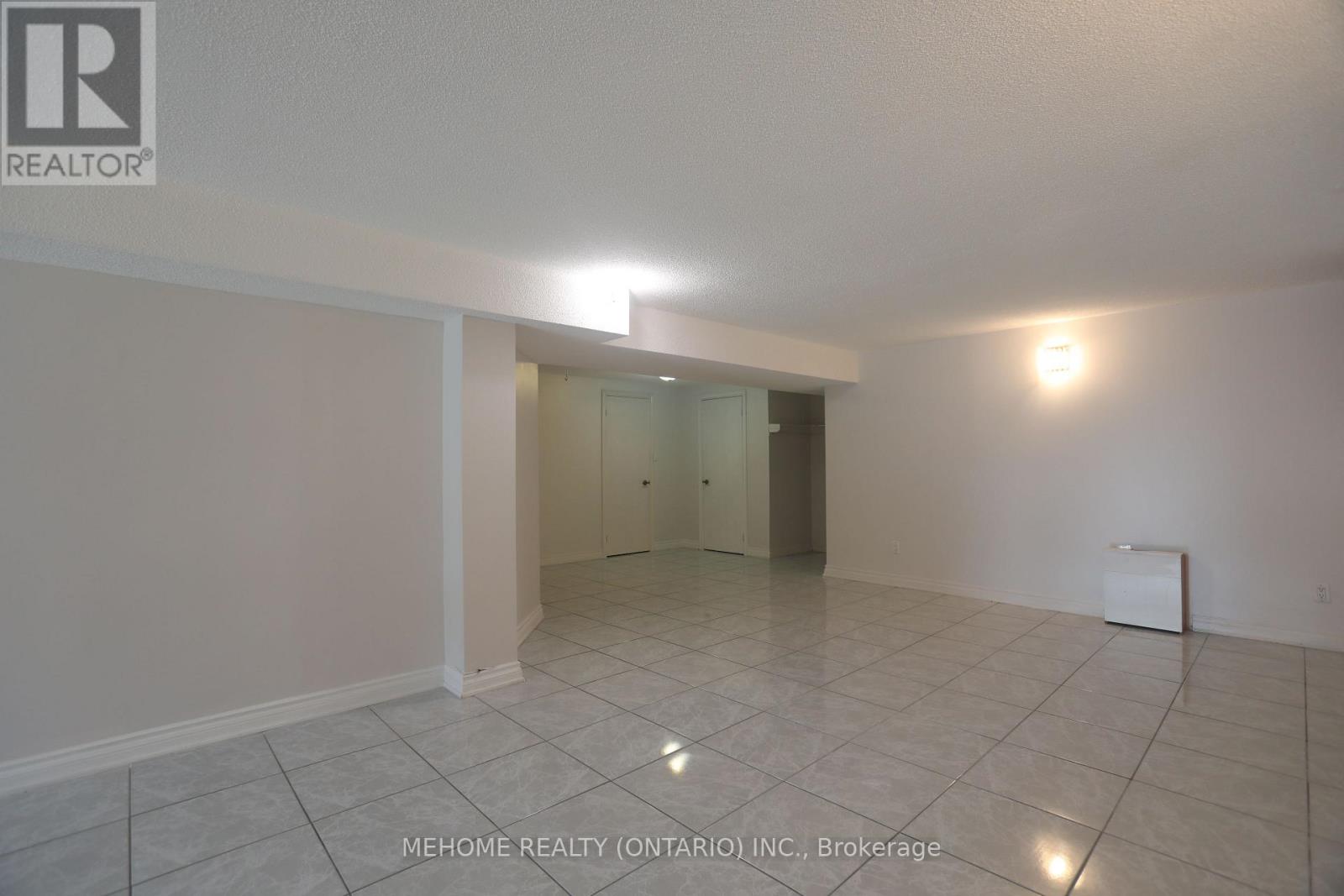 70 Governor Crescent, Vaughan, Ontario  L4L 5G7 - Photo 27 - N12482977