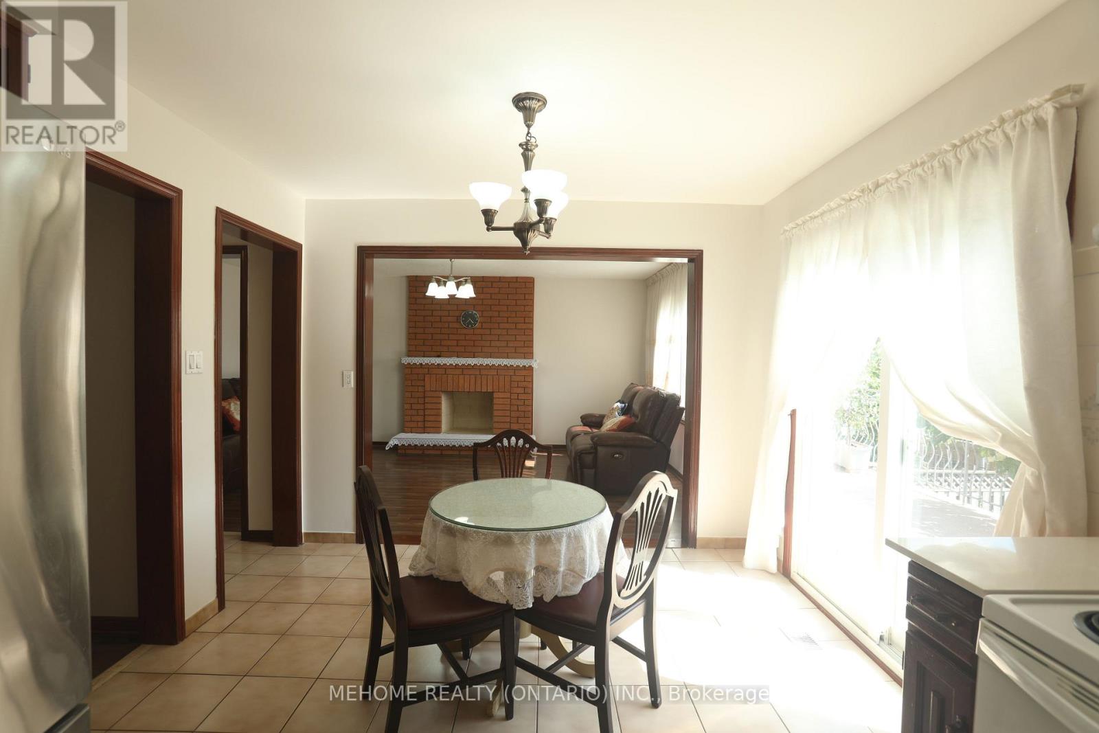 70 Governor Crescent, Vaughan, Ontario  L4L 5G7 - Photo 43 - N12482977