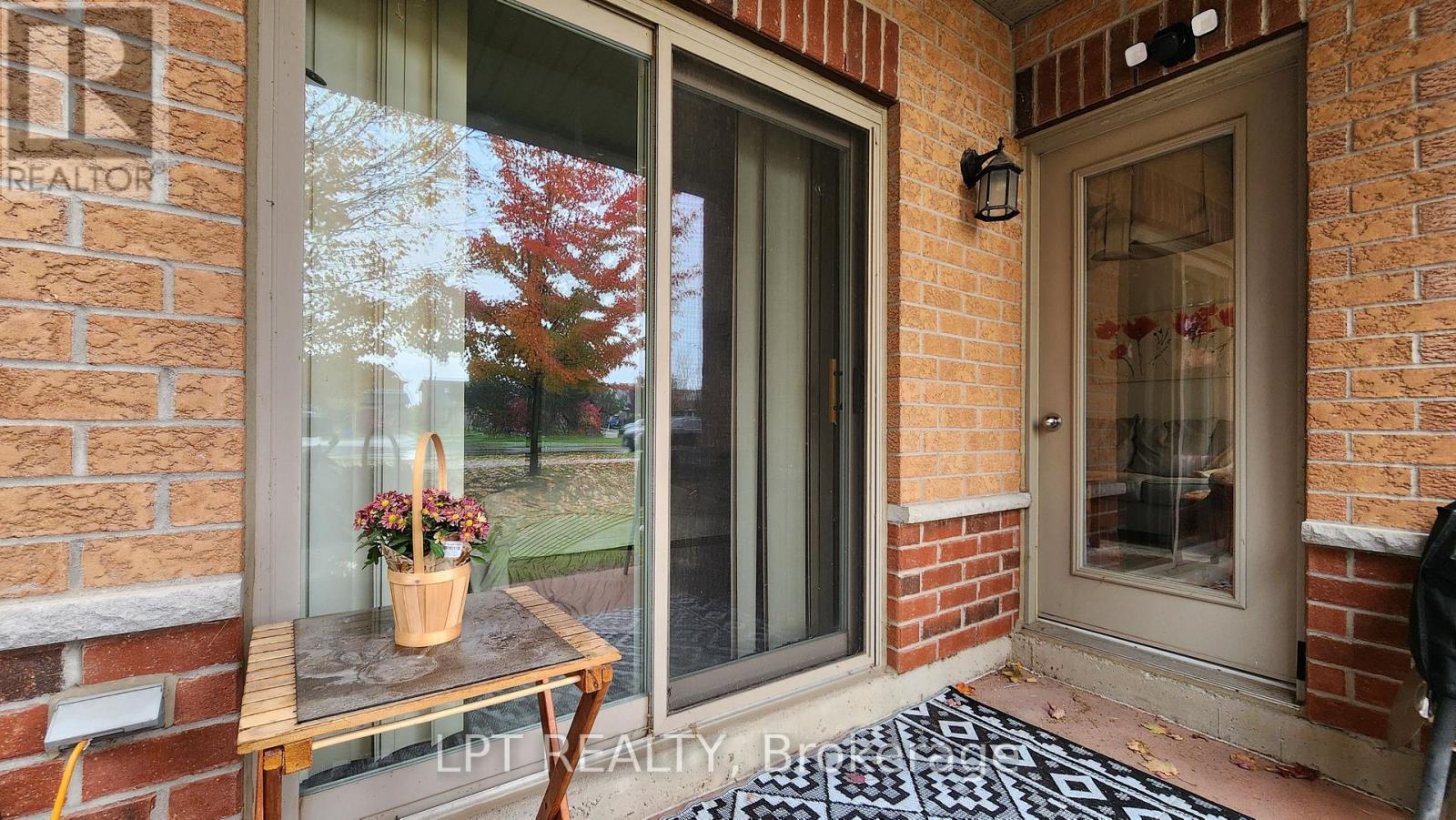 110 - 500 Mapleview Drive W, Barrie, Ontario  L4N 6C3 - Photo 3 - S12482965