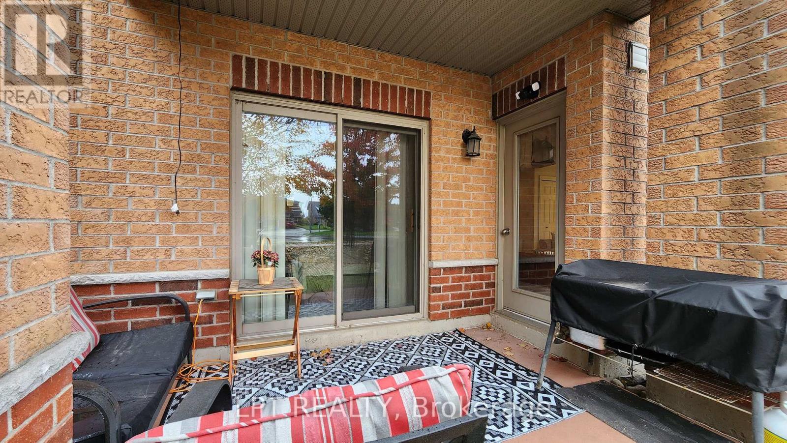 110 - 500 Mapleview Drive W, Barrie, Ontario  L4N 6C3 - Photo 4 - S12482965