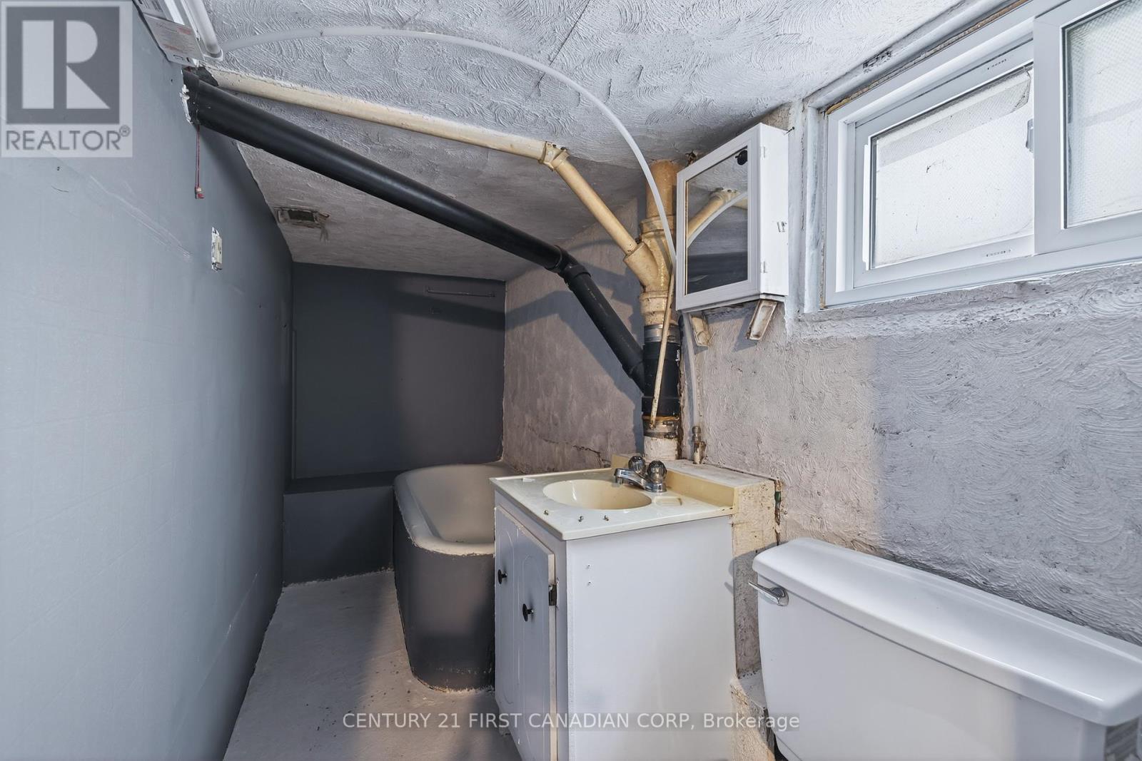 117 Sterling Street, London East (East C), Ontario  N5Y 1Y9 - Photo 23 - X12482979