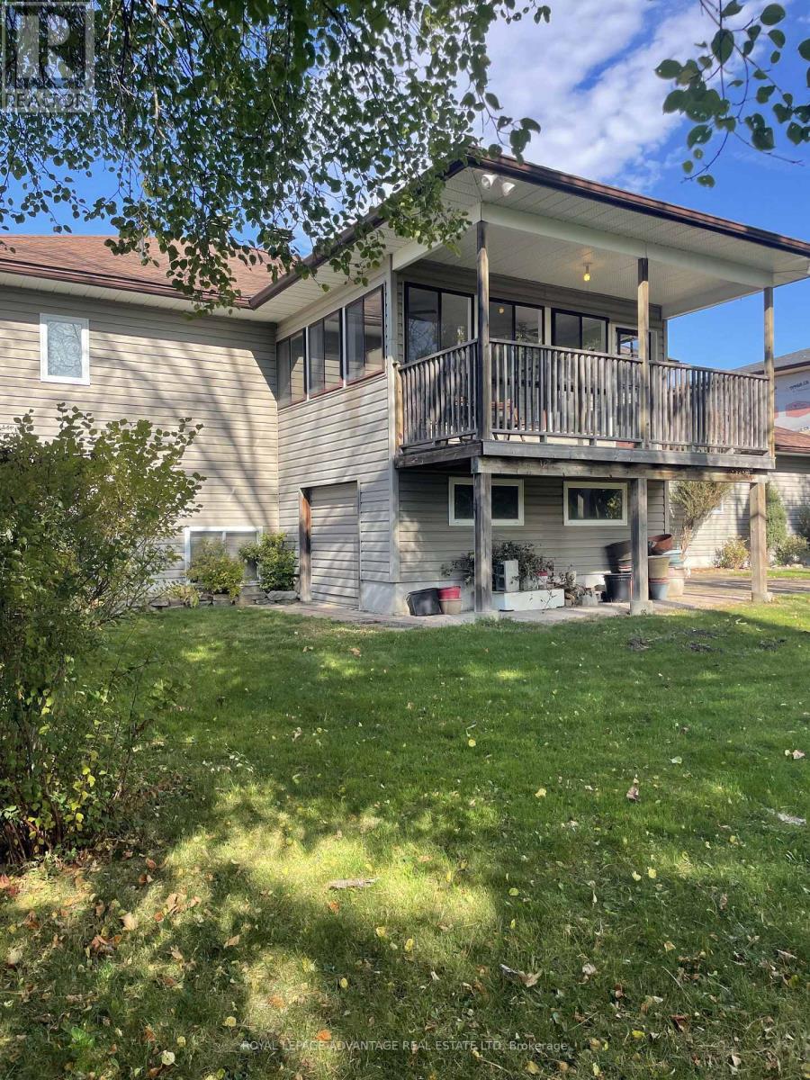 6 Jessie Drive, Perth, Ontario K7H 3J1 - Photo 2 - X12482986