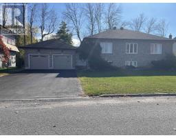 6 JESSIE DRIVE, Perth, Ontario