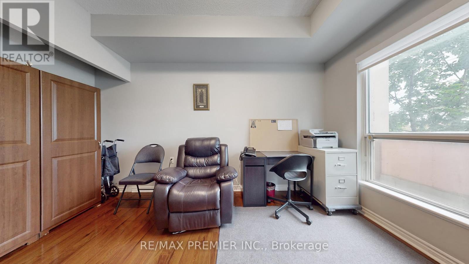 204 - 810 Scollard Court, Mississauga, Ontario  L5V 0A4 - Photo 21 - W12482970