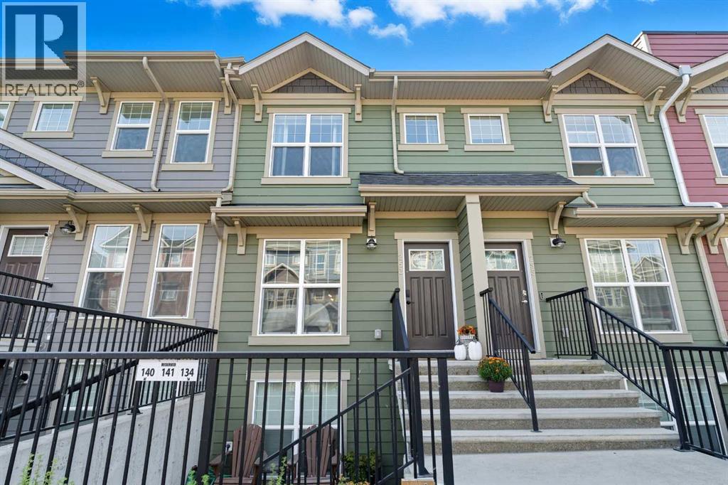 253 Cranbrook Square SE, Calgary, Alberta