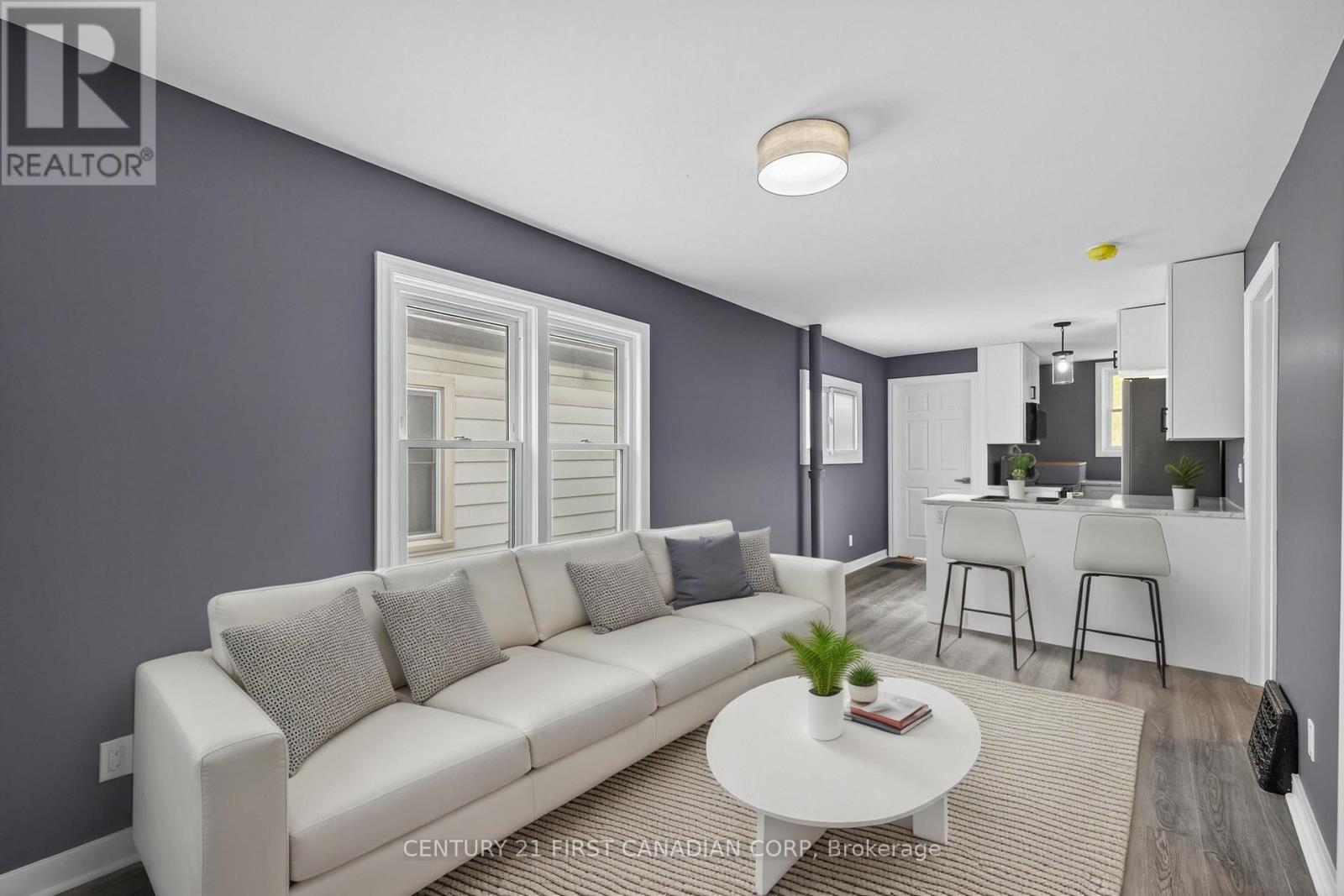 117 Sterling Street, London East (East C), Ontario  N5Y 1Y9 - Photo 4 - X12482979