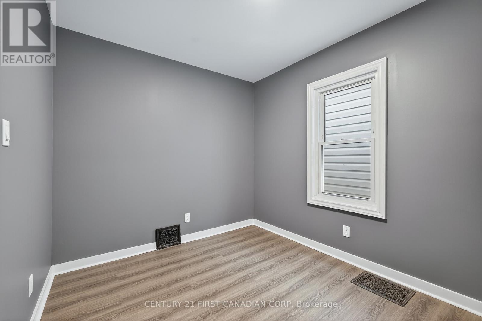 117 Sterling Street, London East (East C), Ontario  N5Y 1Y9 - Photo 18 - X12482979