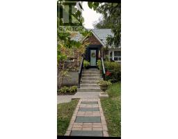 110 LAKESIDE AVENUE, Toronto, Ontario