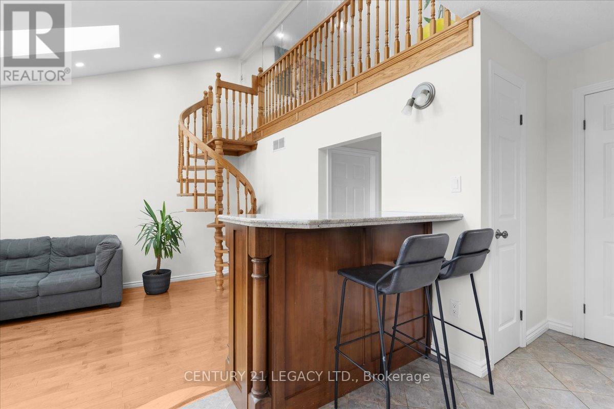 3 Nelson Avenue, Kitchener, Ontario  N2K 1C7 - Photo 9 - X12466211