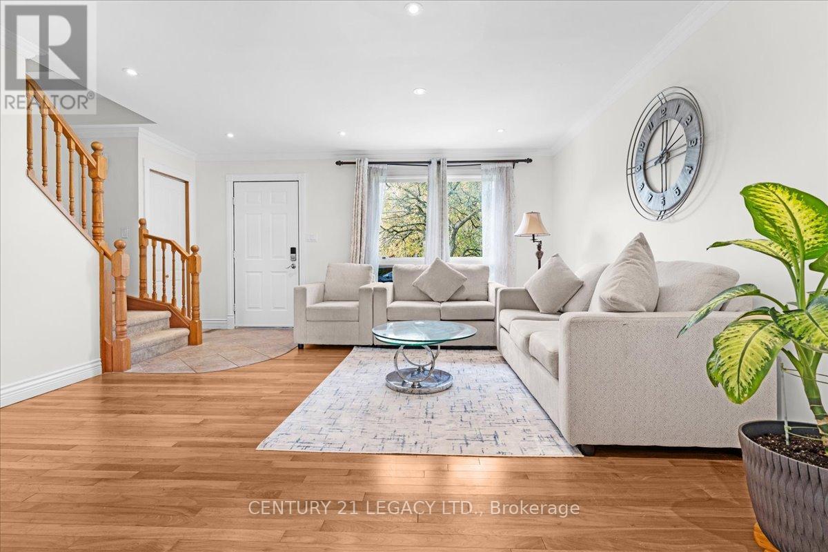 3 Nelson Avenue, Kitchener, Ontario  N2K 1C7 - Photo 6 - X12466211
