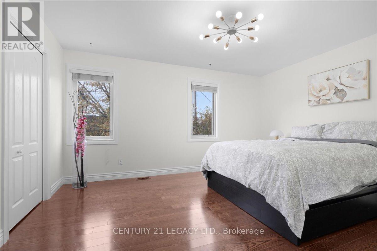 3 Nelson Avenue, Kitchener, Ontario  N2K 1C7 - Photo 16 - X12466211
