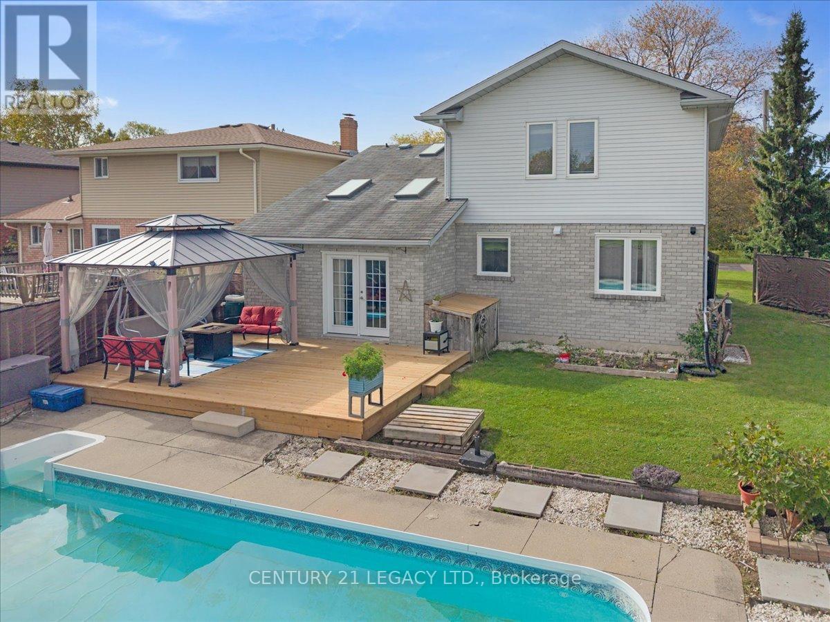 3 Nelson Avenue, Kitchener, Ontario  N2K 1C7 - Photo 29 - X12466211