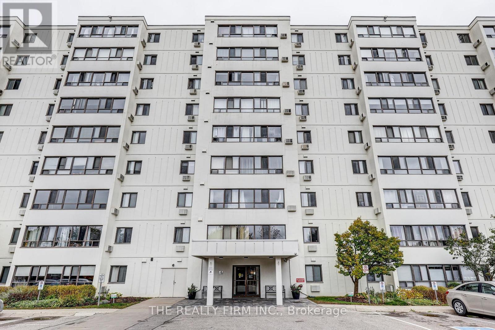 910 - 135 BASELINE ROAD W, London South, Ontario