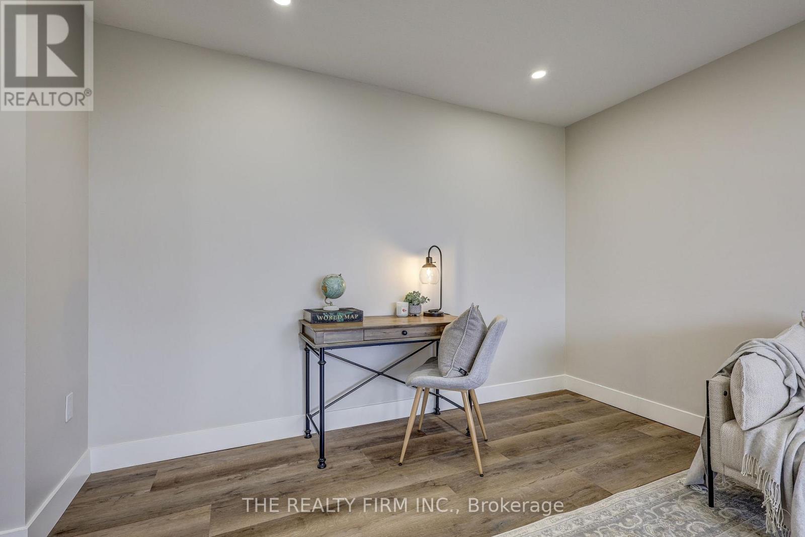 910 - 135 Baseline Road W, London South, Ontario  N6J 4W4 - Photo 10 - X12482996