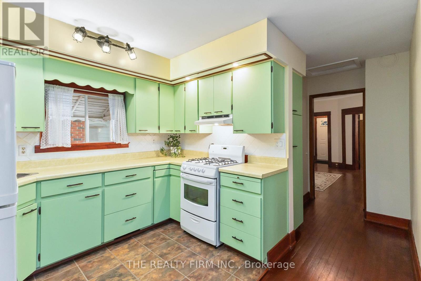 1285 York Street, London East, Ontario  N5W 2V5 - Photo 18 - X12483002