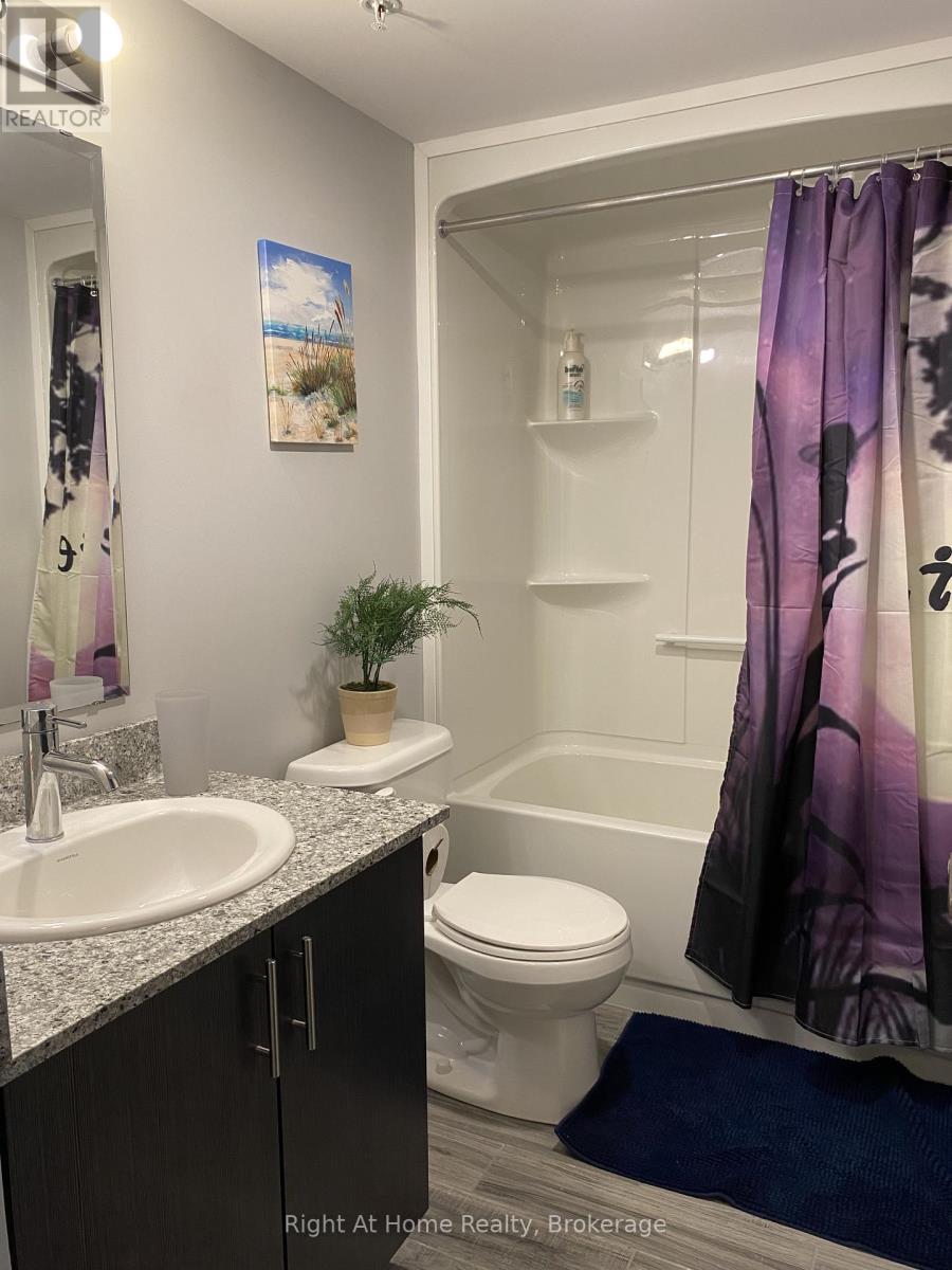 F202 - 275 Larch Street, Waterloo, Ontario  N2L 0J3 - Photo 17 - X12482997