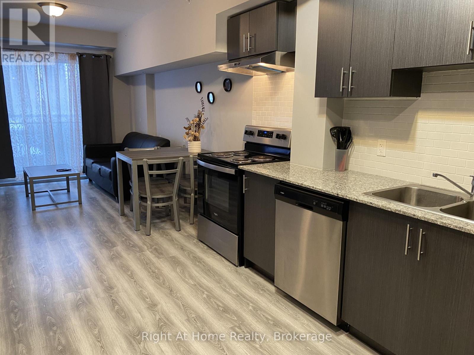 F202 - 275 Larch Street, Waterloo, Ontario  N2L 0J3 - Photo 3 - X12482997