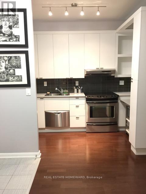 1216 - 111 ELIZABETH STREET, Toronto, Ontario