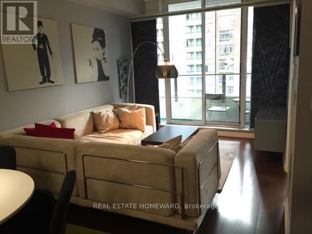1216 - 111 Elizabeth Street, Toronto, Ontario  M5G 1P7 - Photo 4 - C12483012