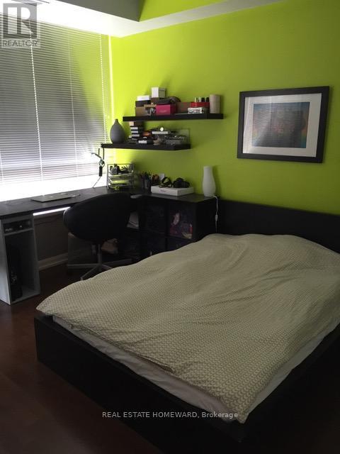 1216 - 111 Elizabeth Street, Toronto, Ontario  M5G 1P7 - Photo 5 - C12483012