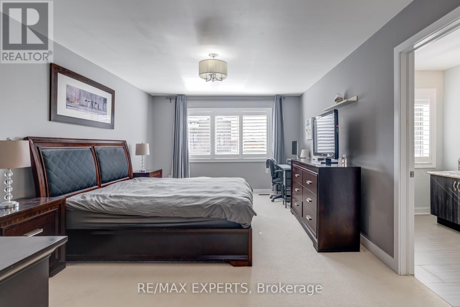 10 Helliwell Crescent, Richmond Hill, Ontario  L4E 5B6 - Photo 17 - N12483005