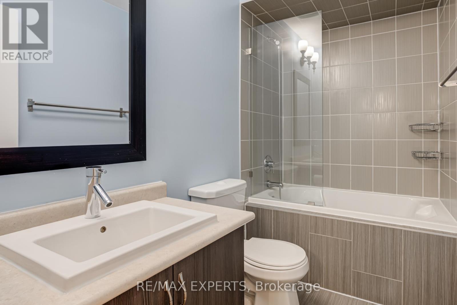 10 Helliwell Crescent, Richmond Hill, Ontario  L4E 5B6 - Photo 27 - N12483005