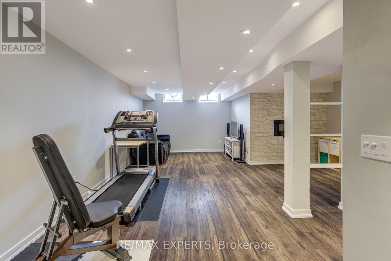 10 Helliwell Crescent, Richmond Hill, Ontario  L4E 5B6 - Photo 29 - N12483005