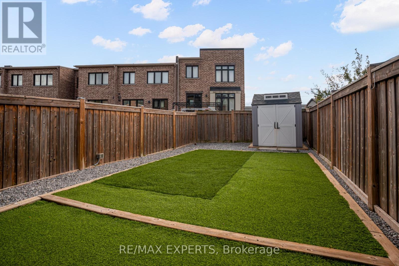10 Helliwell Crescent, Richmond Hill, Ontario  L4E 5B6 - Photo 35 - N12483005