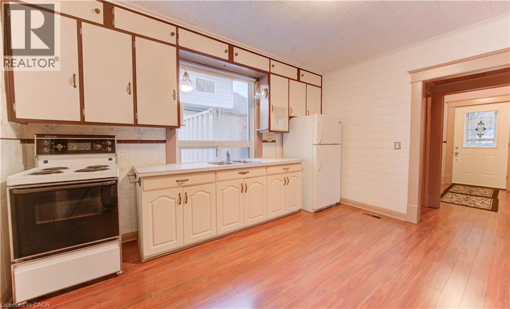 14 Stahl Avenue, Kitchener, Ontario  N2H 5R6 - Photo 19 - 40780700