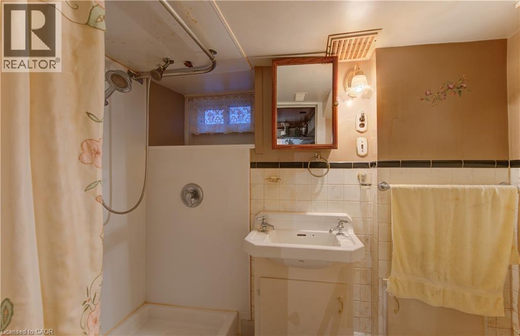 14 Stahl Avenue, Kitchener, Ontario  N2H 5R6 - Photo 40 - 40780700