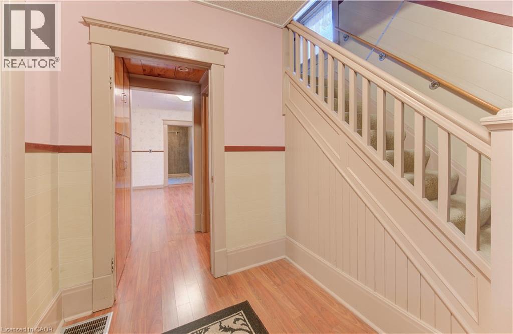 14 Stahl Avenue, Kitchener, Ontario  N2H 5R6 - Photo 9 - 40780700