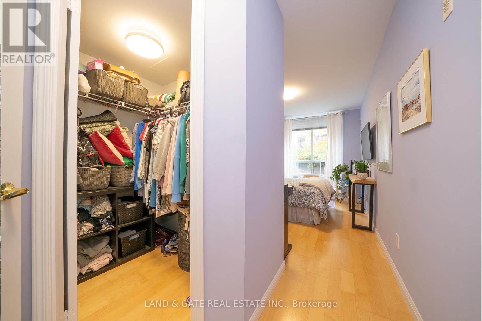 202 - 18 Stafford Street, Toronto, Ontario  M5V 3W4 - Photo 14 - C12483026